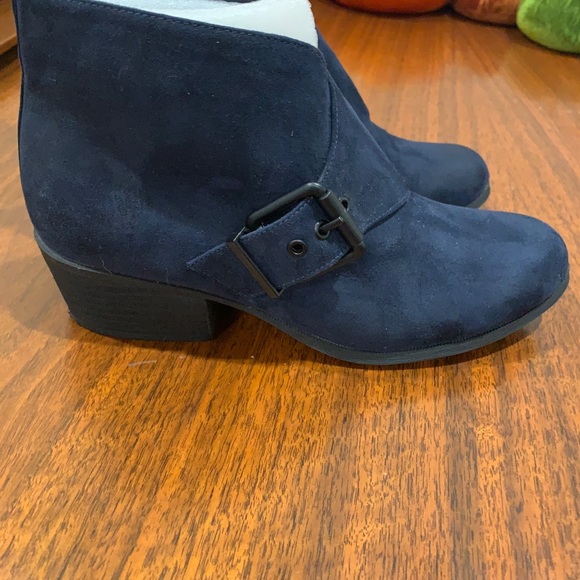 Booties - Picture 3 of 4